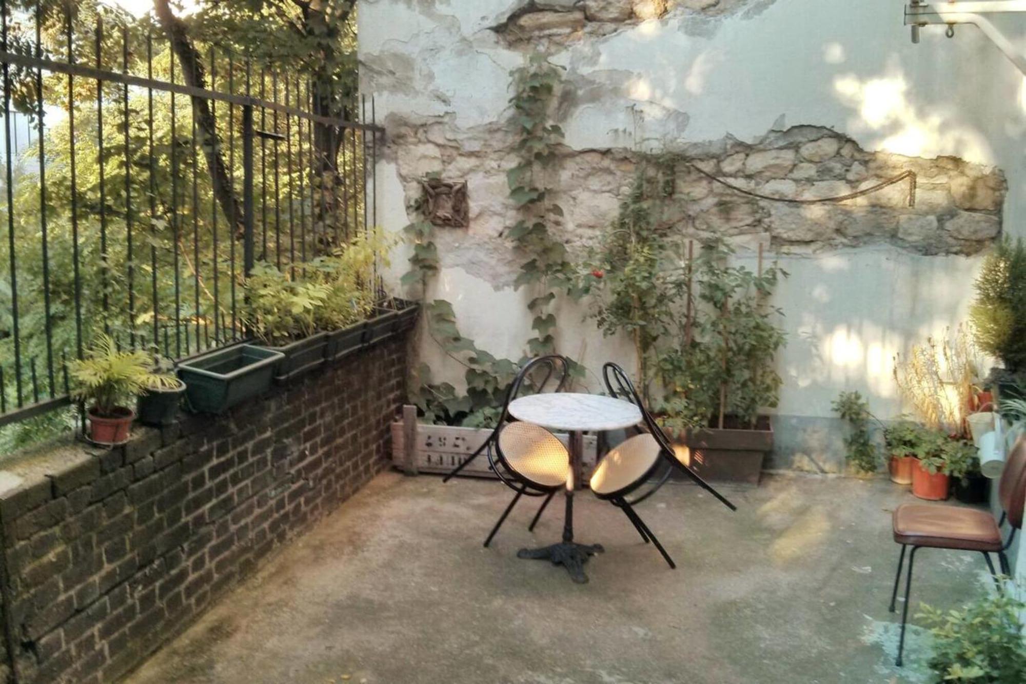 Cosy Quiet And Well Appointed Studio Appartement